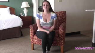 Big Tit MILF ngotea, me te fucks te rua ko eé i roto i te whiriwhiringa Big Tit MILF ngotea, me te fucks te rua ko eé i roto i te whiriwhiringa