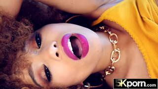 ���ெரிய கழுதை பிளாக் செக்ஸ் சேவல் மீது மேலதிக