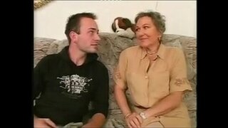 Зрели Granny добива fucked ла vieja de las compra Зрели Granny добива fucked ла vieja de las compra
