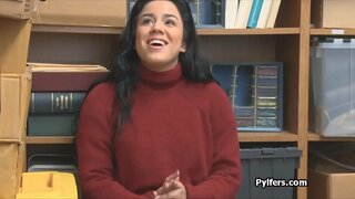 ���ატინური, ქურდი busted და fucked by დაცვა