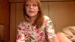 Milf Davey Grey pumpe i muž Ray Grey liže